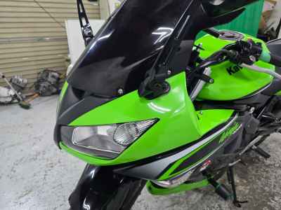 Kawasaki Ninja 400R 2012