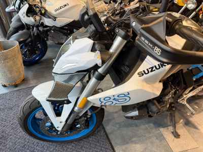Suzuki GSX-8S 2023