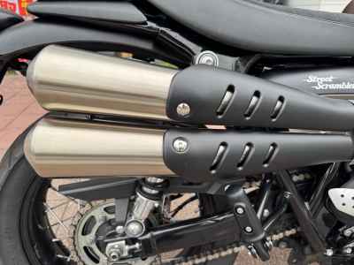 Triumph Street Triple SAMBAURA 2018