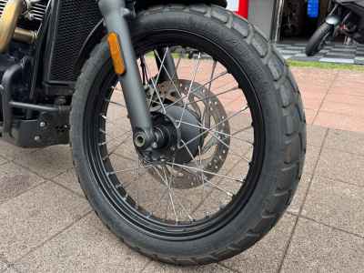 Triumph Street Triple SAMBAURA 2018