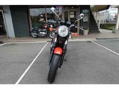 Triumph Bonneville SE 2012