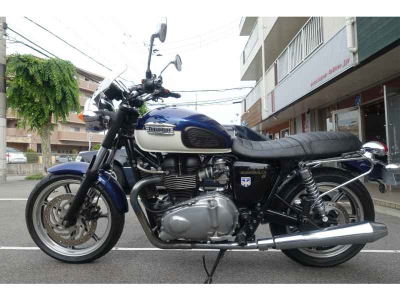 Triumph Bonneville SE 2010