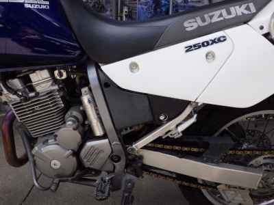 Suzuki Djebel 250XC