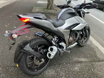 Suzuki Gixxer 250SF