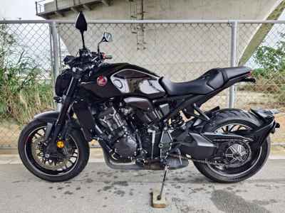 Honda CB1000R 2023