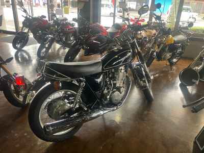 Yamaha SR400 2010