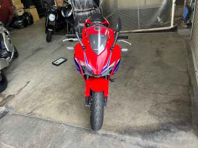 Honda CBR400R 2024