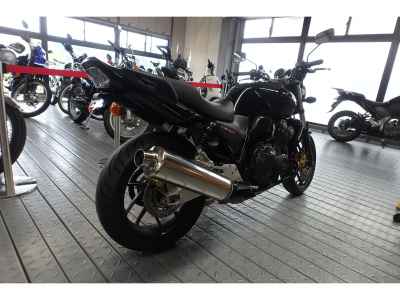 Honda CB400SF 2015