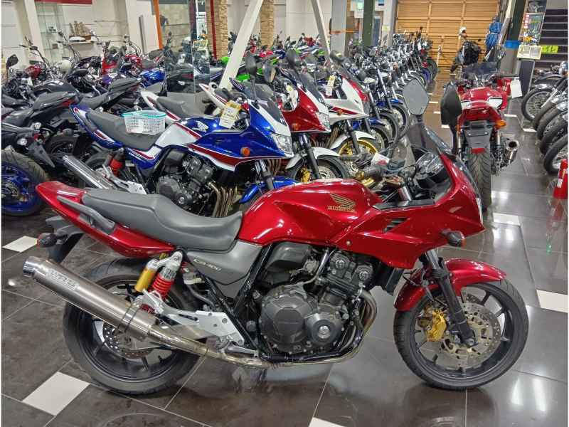 Honda CB400 Super Boldor 2016
