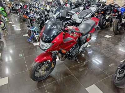 Honda CB400 Super Boldor 2016