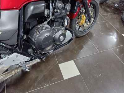 Honda CB400 Super Boldor 2016