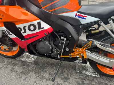 Honda CBR1000RR 2006