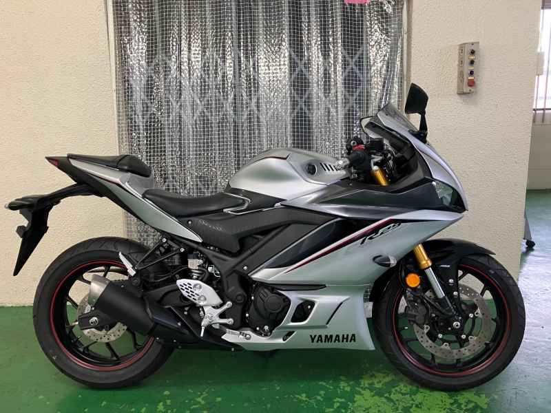 Yamaha YZF-R25 2020