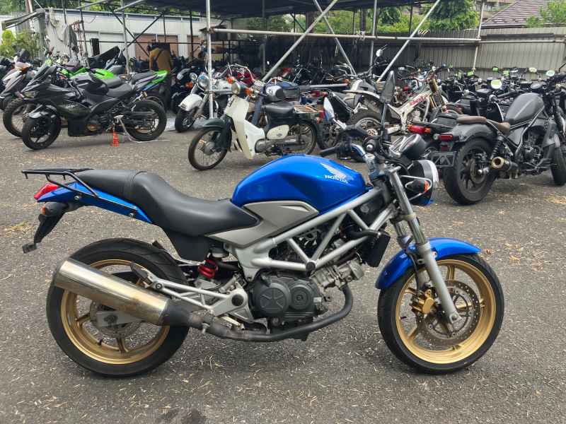 Honda VTR250 2009