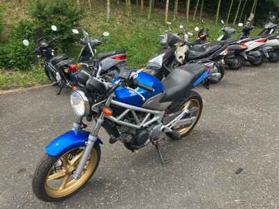 Honda VTR250 2009