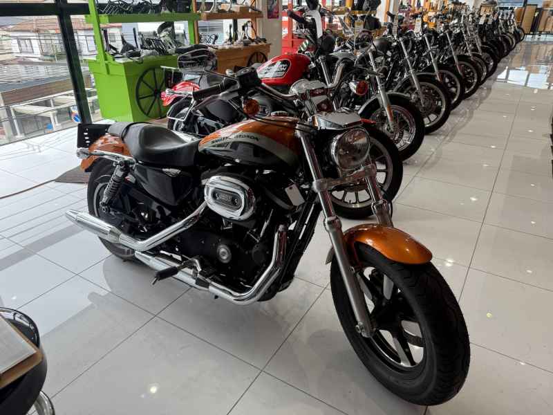 Harley-Davidson Sportster Custom XL1200C 2013