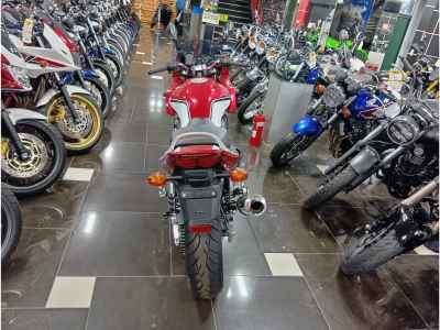 Honda CB400 Super Boldor 2010