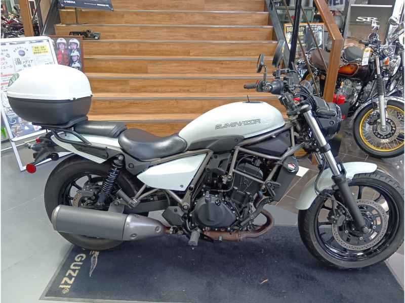 Kawasaki Eliminator 400 2023