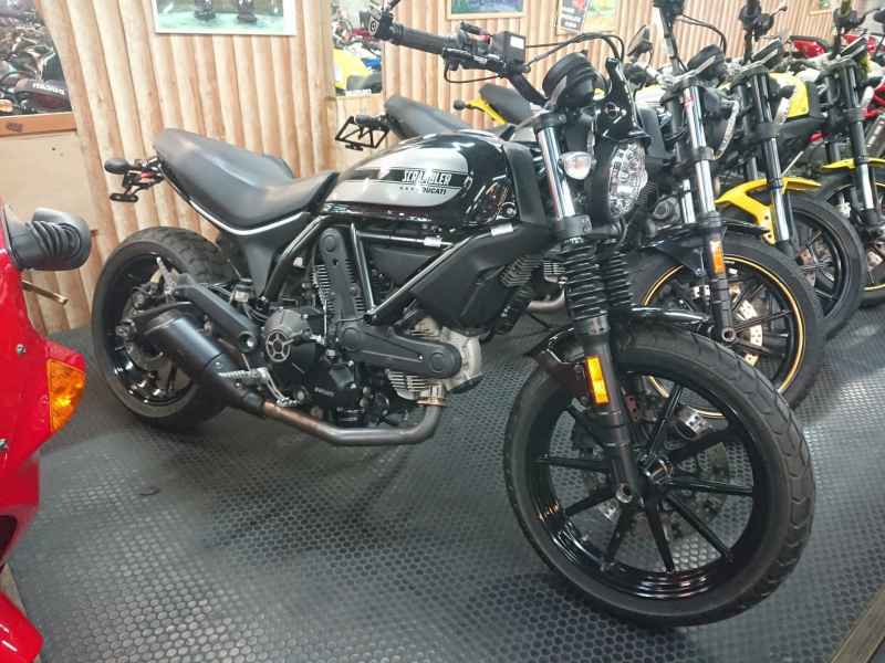 Ducati Scrambler Sixty2 2016