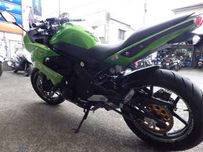 Kawasaki Ninja 400R 2013