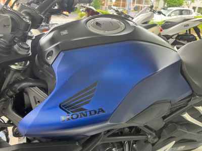 Honda CB250R 2019