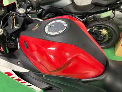 Yamaha YZF-R25 2015