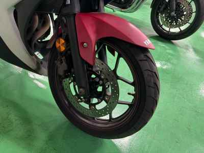 Yamaha YZF-R25 2015