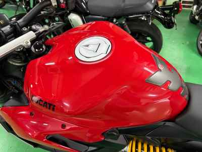 Ducati Streetfighter V2 2022