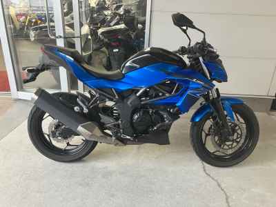 Kawasaki Z250SL 2016