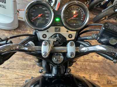 Honda CB400SF 2009
