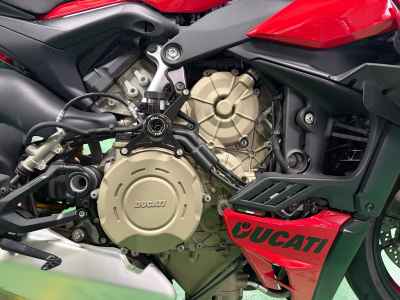 Ducati Streetfighter V4S 2023