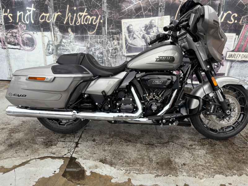 Harley-Davidson Street Glide FLHXSE1800 2024