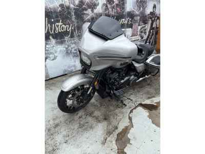 Harley-Davidson Street Glide FLHXSE1800 2024