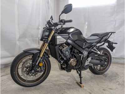 Honda CB650R E-Clutch 2025