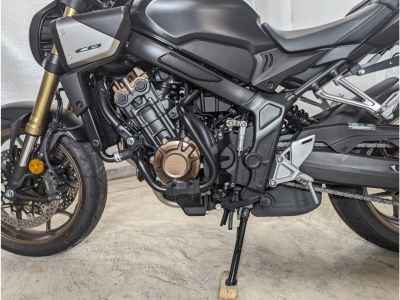 Honda CB650R E-Clutch 2025