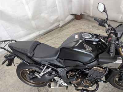 Honda CB650R E-Clutch 2025