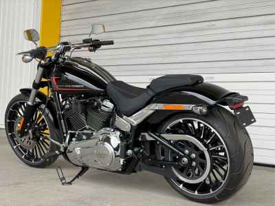 Harley-Davidson Breakout FXBR1750 2024