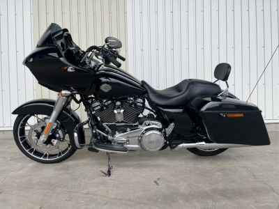 Harley-Davidson Road Glide FLTRXS1870 2021