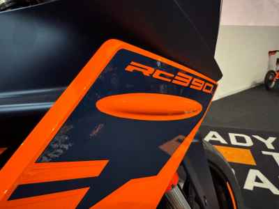 KTM RC 390 2022