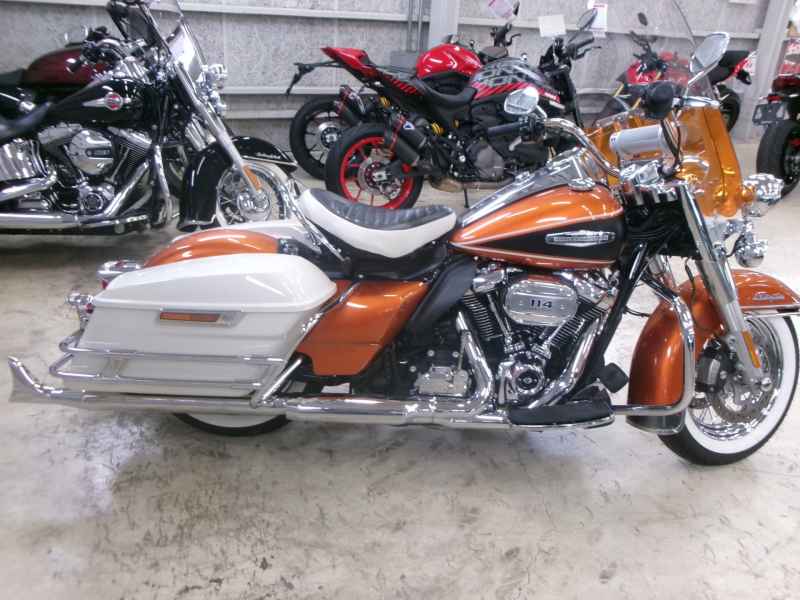 Harley-Davidson FLHFB Glide 2023