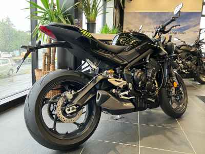 Triumph Street Triple RS 2025
