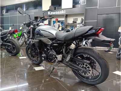 Kawasaki Z650RS 2024