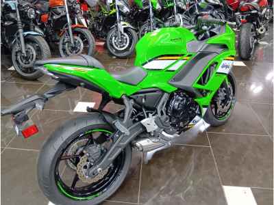 Kawasaki Ninja 650 2025