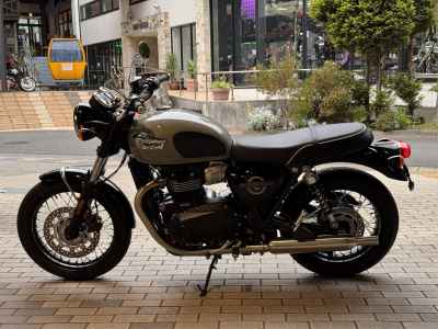 Triumph Bonneville T100 2026