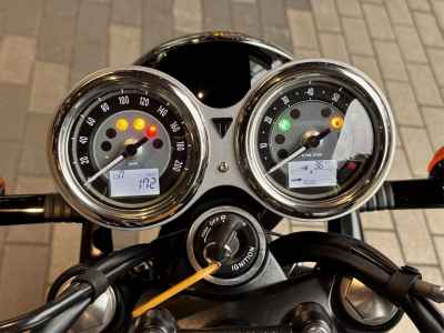 Triumph Bonneville T100 2026