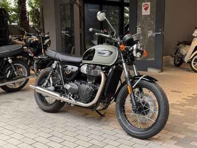 Triumph Bonneville T100 2026