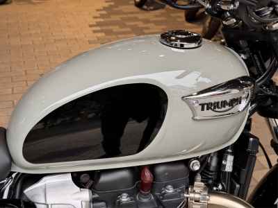 Triumph Bonneville T100 2026