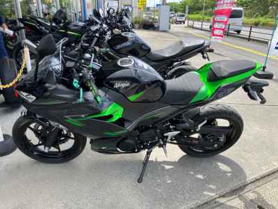 Kawasaki Ninja 400 2024
