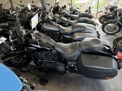 Harley-Davidson Heritage FLHCS1870 2022
