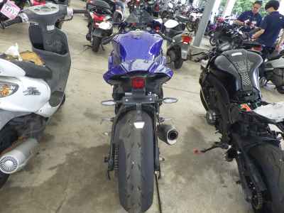 Yamaha YZF-R1 2023